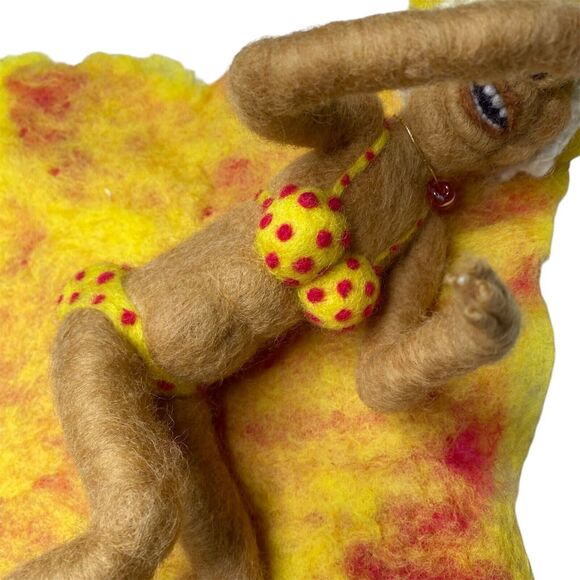 Lorraine Cathey Doll Hand Made Wool Felt Old Lady Yellow Polka Dot Bikini Towel - Picture 3 of 10